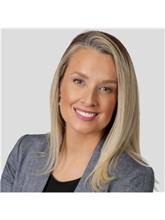 Brandy Lee Burns - RE/MAX Hallmark Realty Group