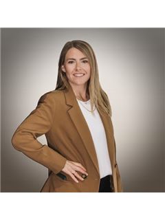 Nicole Rosebrugh - RE/MAX Hallmark Chay Realty