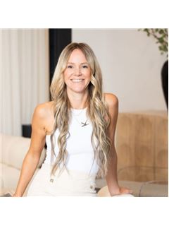 Krista Toussaint - RE/MAX Escarpment Realty Inc