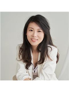 Elena Meng - RE/MAX Realtron Wendy Zheng Realty