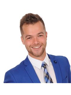 Michael Nasarzewski - RE/MAX Realty Specialists Inc