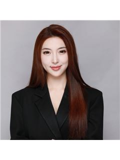 Dior (Ziqi) Yang - RE/MAX West Realty Inc