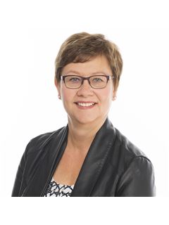 Donna Brintnell - RE/MAX West Realty Inc