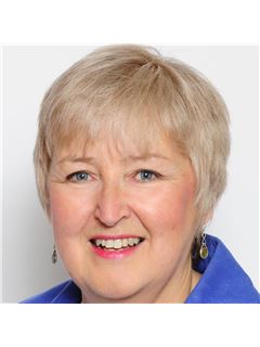 Lynda M. Litwin - RE/MAX Professionals North