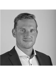 Joe Duerr - RE/MAX Hallmark Realty Ltd