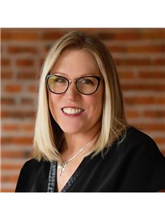 Lisa Blackmore - RE/MAX Escarpment Realty Inc.