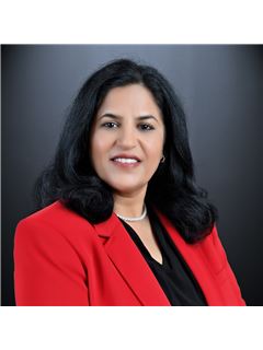 Mona Thakur - RE/MAX Real Estate Centre Inc