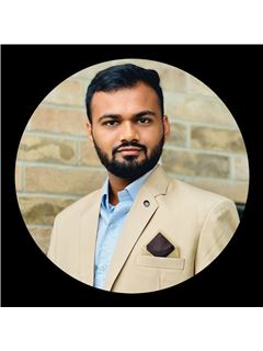 Piyush Bhalala - RE/MAX Twin City Realty Inc