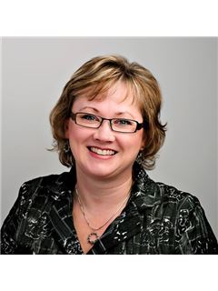Laurie Keyes - RE/MAX Twin City Realty Inc