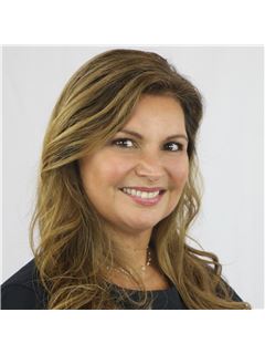 Jennifer Does - RE/MAX Twin City Realty Inc