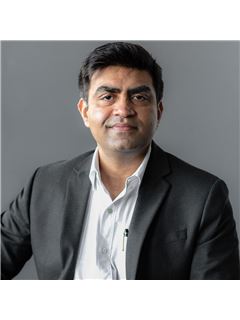 Umer Saghir - RE/MAX Realty Specialists Inc