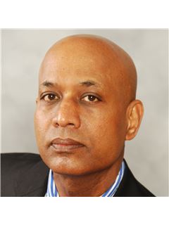 Robert Srikaruna - RE/MAX Realtron Realty Inc