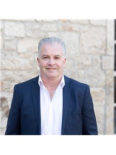 Norm D. Hilson - RE/MAX Real Estate Centre Inc