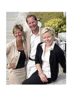 Gladys Lippai - RE/MAX Hallmark Realty Ltd