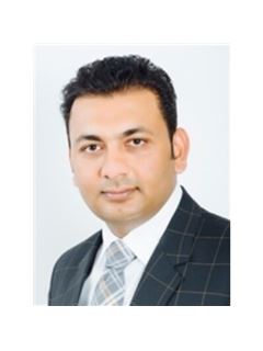 Zaheer Haq - RE/MAX Real Estate Centre Inc