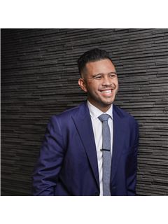 Kristofer Gamboa - RE/MAX Hallmark First Group Realty Ltd