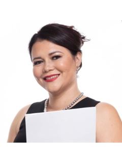 Amanda Hayashi - RE/MAX West Realty Inc