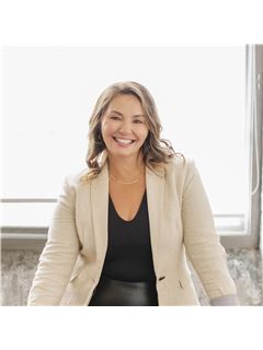 Susana Medeiros - RE/MAX Real Estate Centre Inc