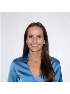 Megan Mayer - RE/MAX Twin City Realty Inc