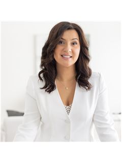 Stefanie Di Francesco - RE/MAX Escarpment Realty Inc