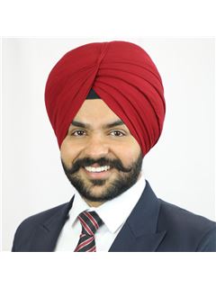 Maninder Sohi - RE/MAX Twin City Realty Inc