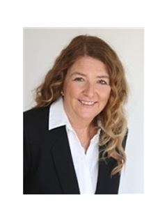 MelodyAnn Thornton - RE/MAX Twin City Realty Inc