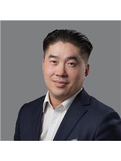NICK CHUONG - RE/MAX West Realty Inc