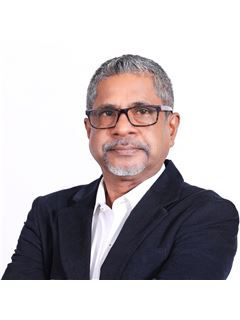 Kethes Kandiah - RE/MAX Community Realty Inc.