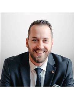 Jesse Henneveld - RE/MAX Right Move