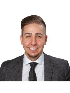 Adam Perri - RE/MAX Experts
