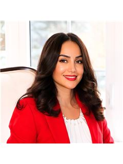 Megan Graci - RE/MAX Hallmark Realty Ltd