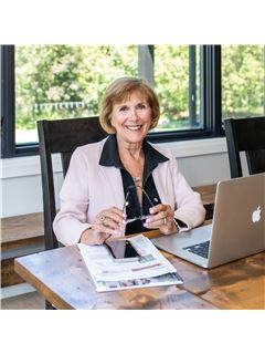 Luanne Hancey - RE/MAX Twin City Realty Inc