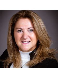 Associate - Cathy J. Gregorchuk - RE/MAX Crown Realty (1989) Inc