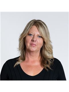 Lori Nuell - RE/MAX Escarpment Realty, Inc.