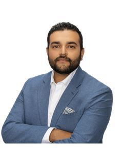 Anmol Farmah - RE/MAX Paramount Realty Brokerage