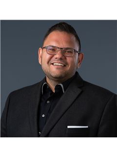 Luigi Pavone - RE/MAX Escarpment Realty Inc