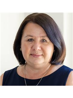 Angie Jastrzebski - RE/MAX Realty Specialists Inc