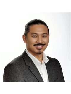 Fausto Cabotaje - RE/MAX Experts