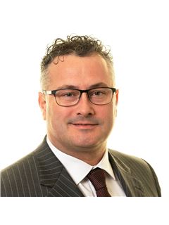 Jeff Lyons - RE/MAX Hallmark Realty Group