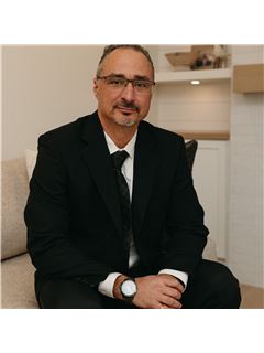 Chris Seventikidis - RE/MAX Real Estate Centre Inc