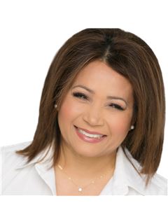 Victoria Dann - RE/MAX Hallmark First Group Realty Ltd
