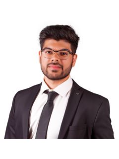 Junaid Mirza - RE/MAX Community Realty Inc.