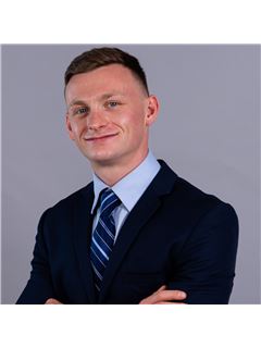 Lachlan Rodger - RE/MAX Hallmark Realty Ltd