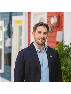 Jeremy Snow - RE/MAX Realty Specialists