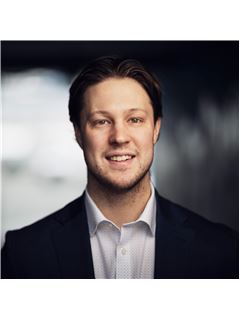 LIAM LEONARD - RE/MAX Realty Specialists