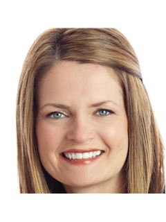 Elaine E Simmons - RE/MAX Realty Specialists