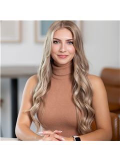 Arisza Hunt - RE/MAX Nova