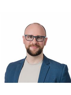 Adam Cooper - RE/MAX Nova