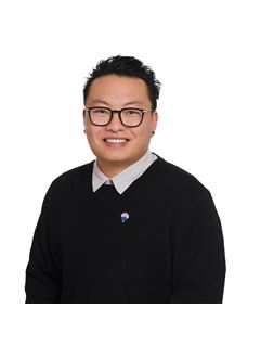 Mitch Fong - RE/MAX Nova