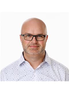 Ricky Doyle - RE/MAX Harbourside Realty Ltd